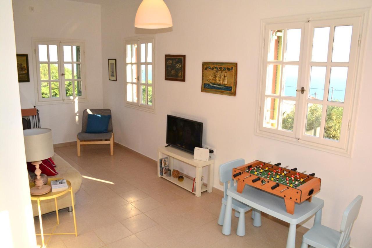 Villa Aegina Colors à Sfentouri Extérieur photo